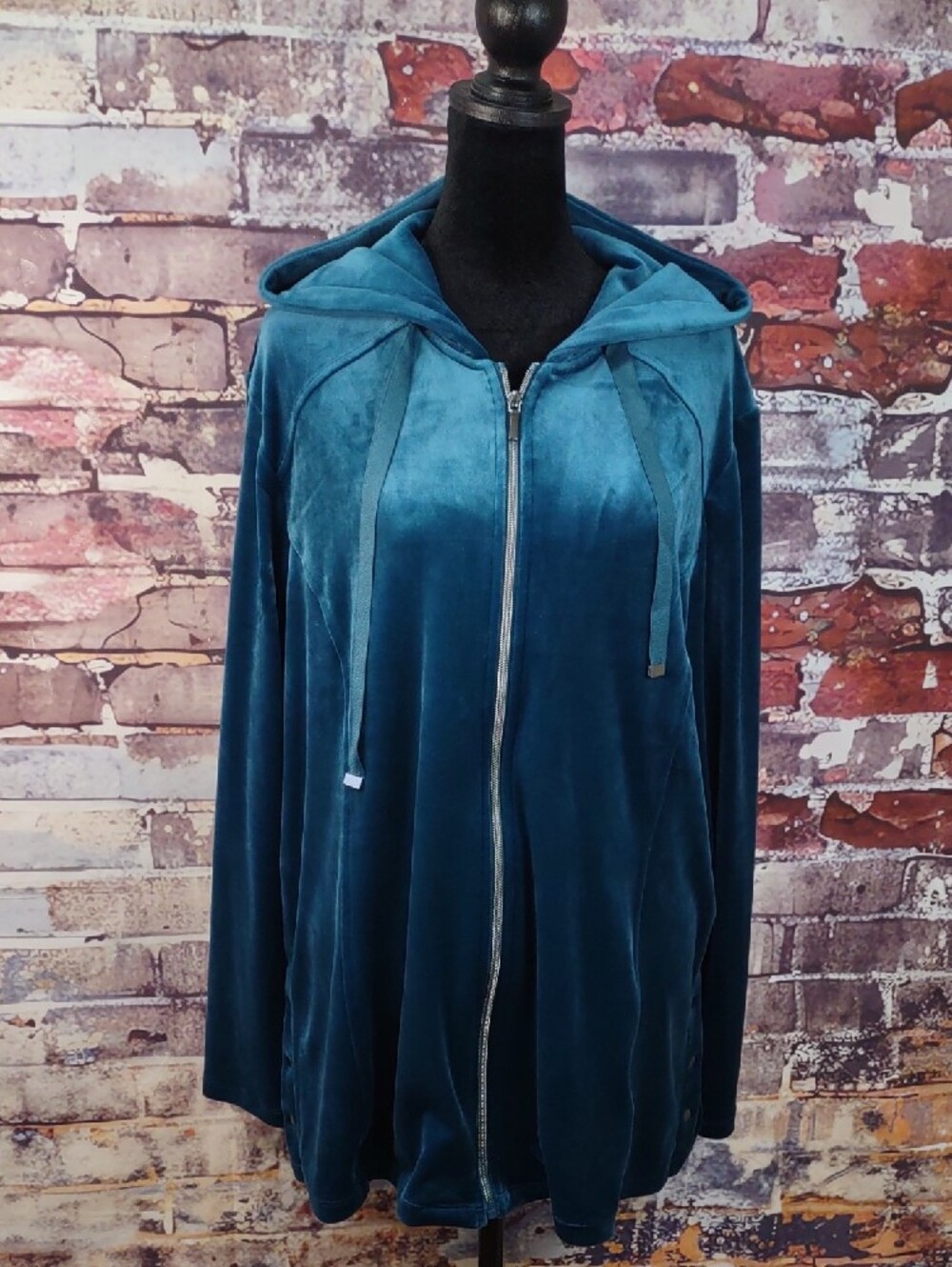 Chico's Zenergy Side Snap Hooded  Velour Jacket
